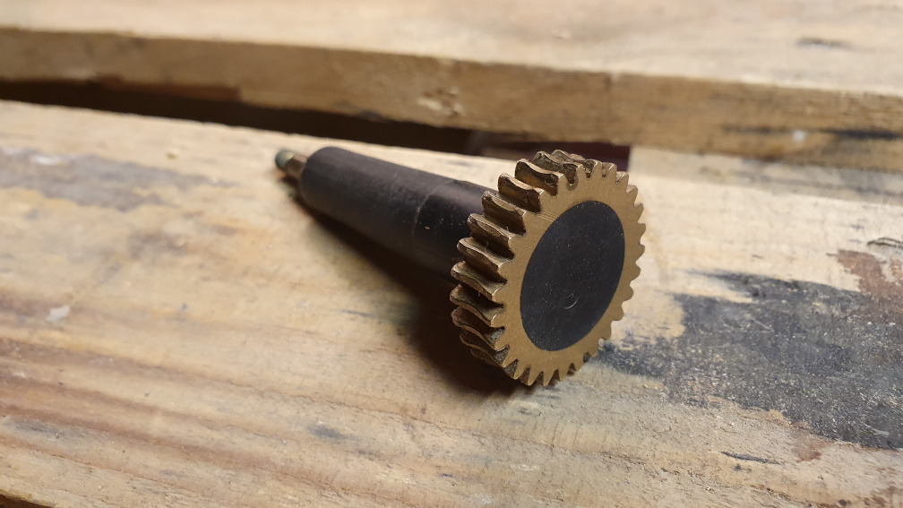 Lingsma Electric Upright Basses